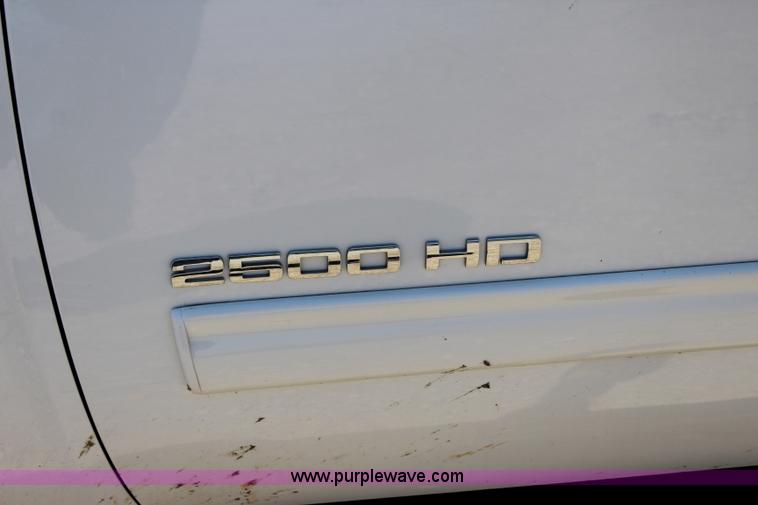image for item J4499 2010 Chevrolet Silverado 2500HD Z71 Ext. Cab pickup truck