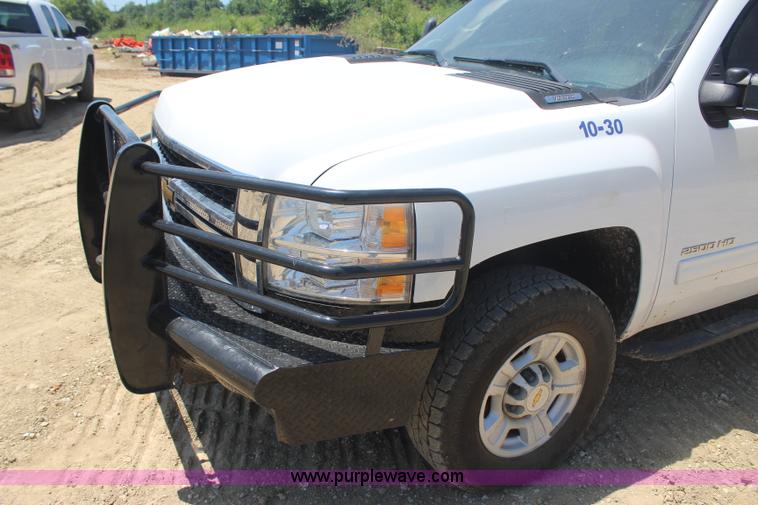 image for item J4499 2010 Chevrolet Silverado 2500HD Z71 Ext. Cab pickup truck