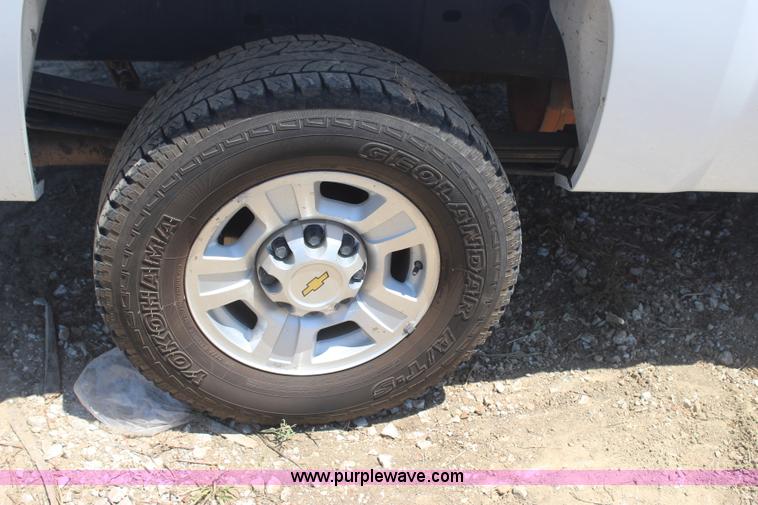 image for item J4499 2010 Chevrolet Silverado 2500HD Z71 Ext. Cab pickup truck