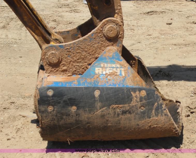 image for item J4500 2006 Komatsu PC160LC-7KA excavator