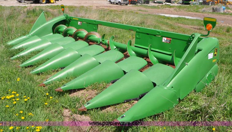 Ag Equipment Auction in Osawatomie, Kansas by Purple Wave Auction