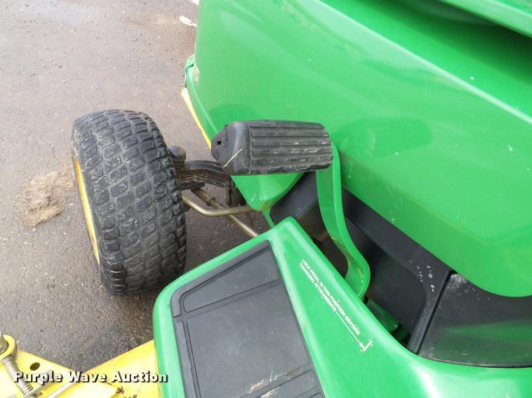 image for item BV9252 (2) lawn mowers