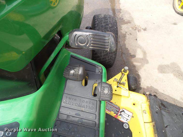 image for item BV9252 (2) lawn mowers