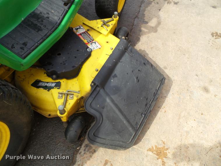 image for item BV9252 (2) lawn mowers