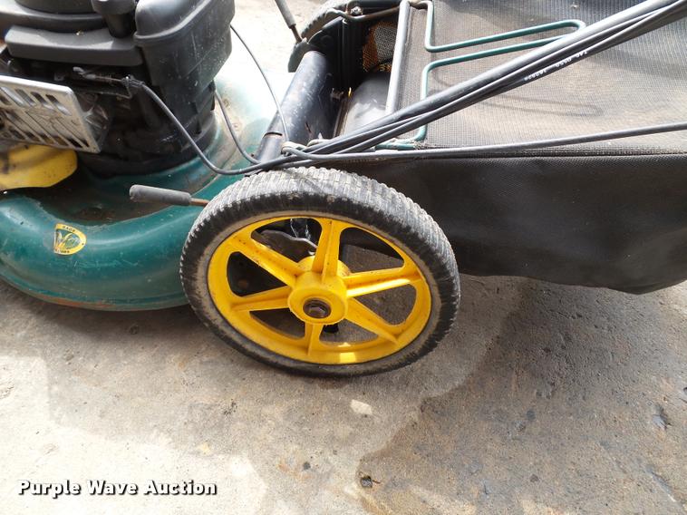 image for item BV9252 (2) lawn mowers