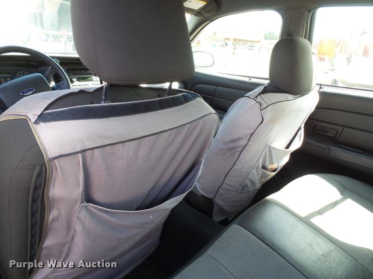 image for item J4775 2010 Ford Crown Victoria Police Interceptor