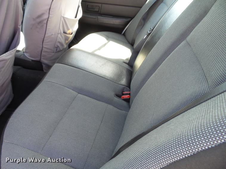 image for item J4775 2010 Ford Crown Victoria Police Interceptor