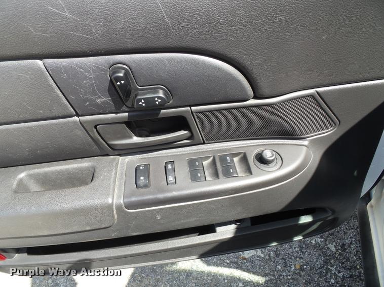 image for item J4775 2010 Ford Crown Victoria Police Interceptor