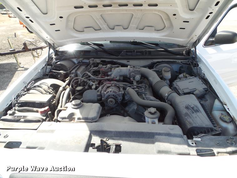 image for item J4775 2010 Ford Crown Victoria Police Interceptor