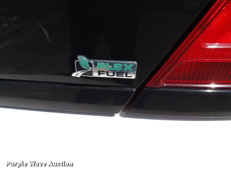 image for item J4775 2010 Ford Crown Victoria Police Interceptor