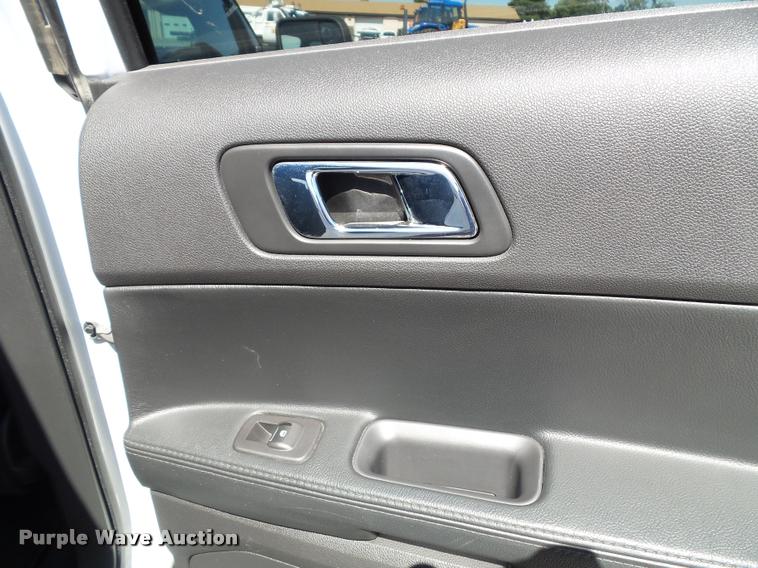 image for item J4777 2013 Ford Explorer Police Interceptor Utility SUV