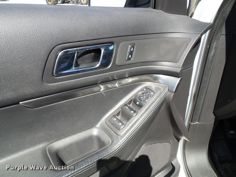 image for item J4778 2013 Ford Explorer Police Interceptor Utility SUV