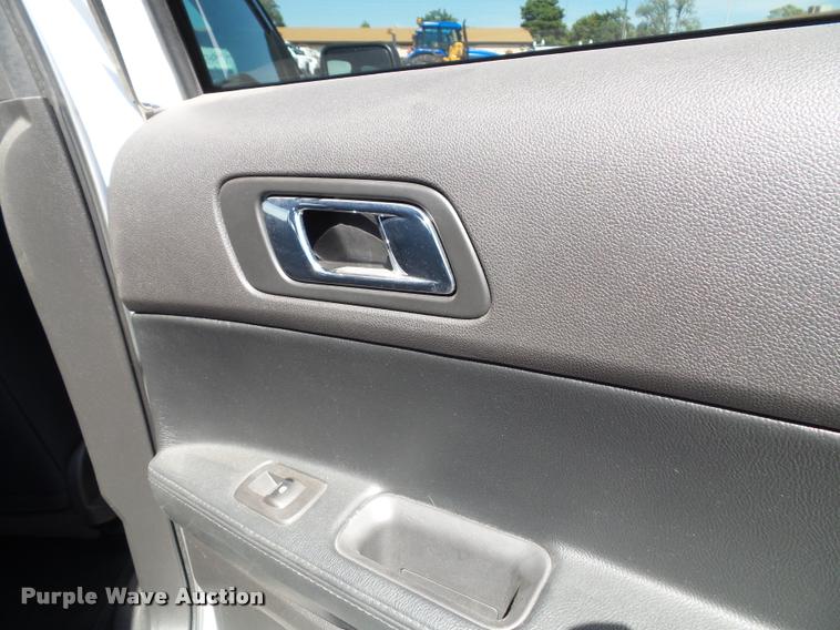 image for item J4778 2013 Ford Explorer Police Interceptor Utility SUV