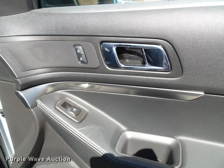 image for item J4779 2013 Ford Explorer Police Interceptor Utility SUV