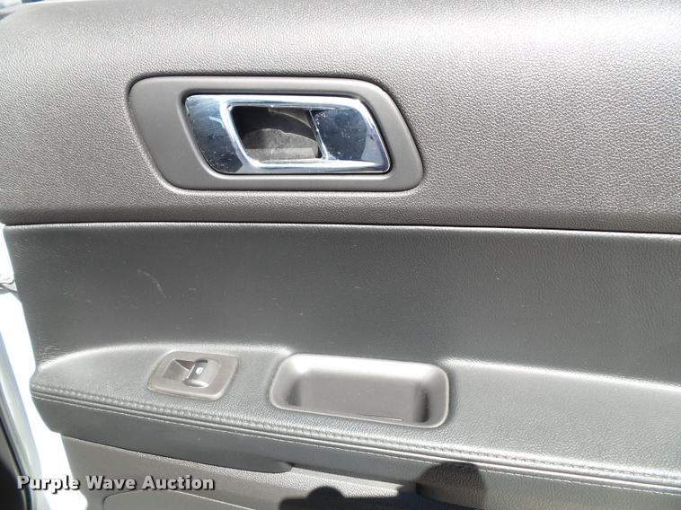 image for item J4779 2013 Ford Explorer Police Interceptor Utility SUV