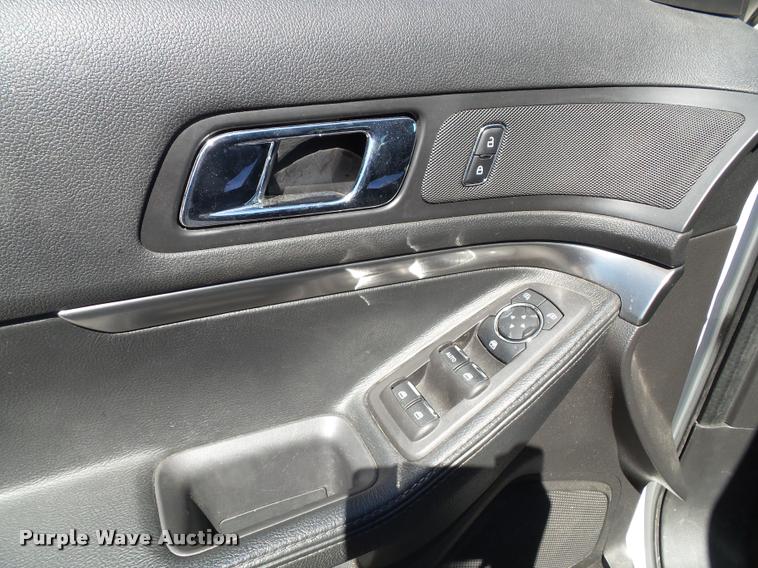 image for item J4783 2013 Ford Explorer Police Interceptor Utility SUV