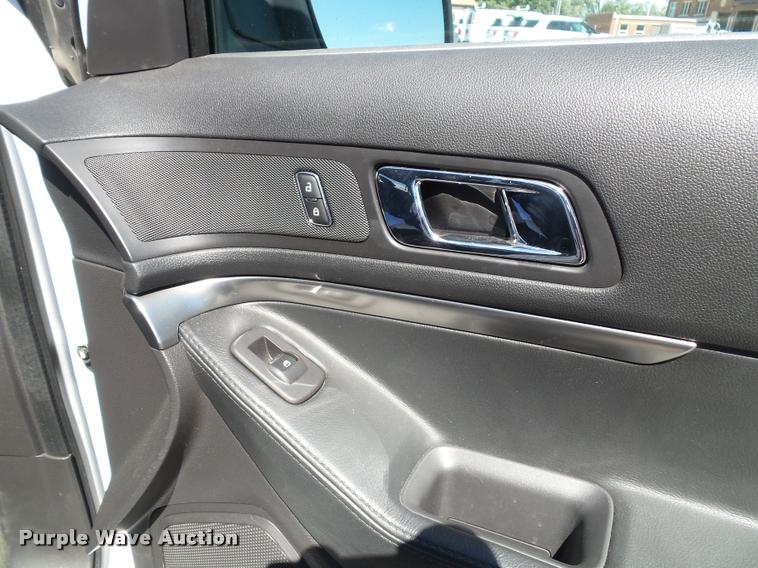 image for item J4783 2013 Ford Explorer Police Interceptor Utility SUV