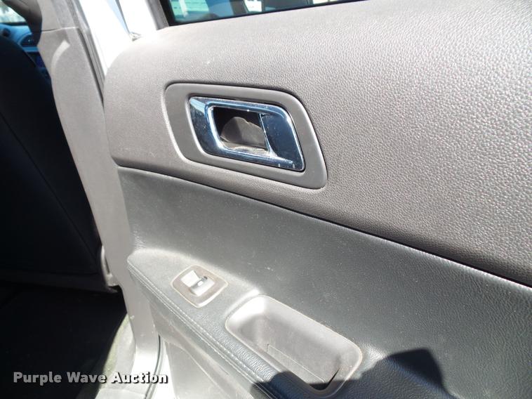 image for item J4783 2013 Ford Explorer Police Interceptor Utility SUV