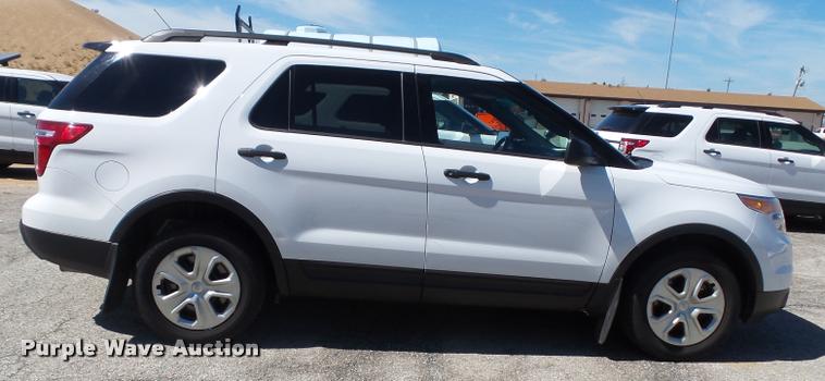 image for item J4784 2013 Ford Explorer Police Interceptor Utility SUV