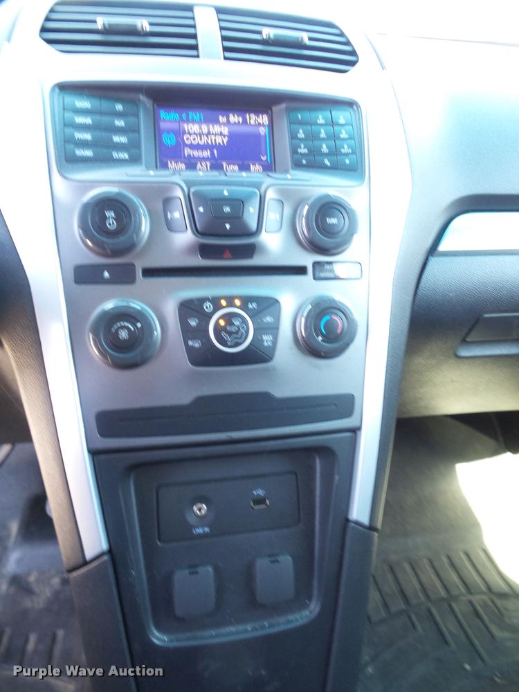 image for item J4789 2014 Ford Explorer Police Interceptor Utility SUV