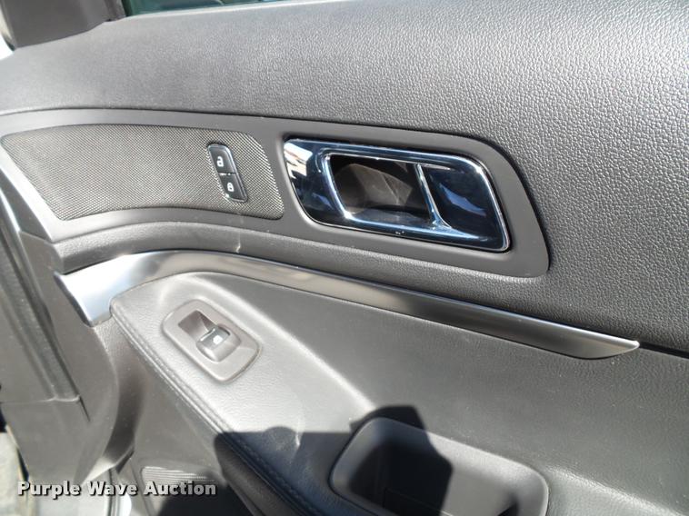 image for item J4789 2014 Ford Explorer Police Interceptor Utility SUV