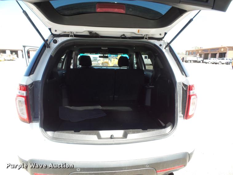 image for item J4789 2014 Ford Explorer Police Interceptor Utility SUV