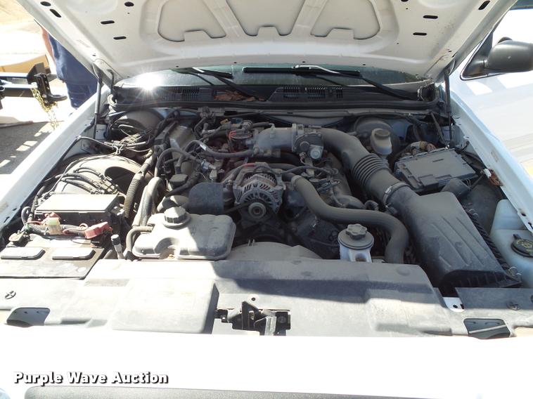 image for item J4790 2011 Ford Crown Victoria Police Interceptor