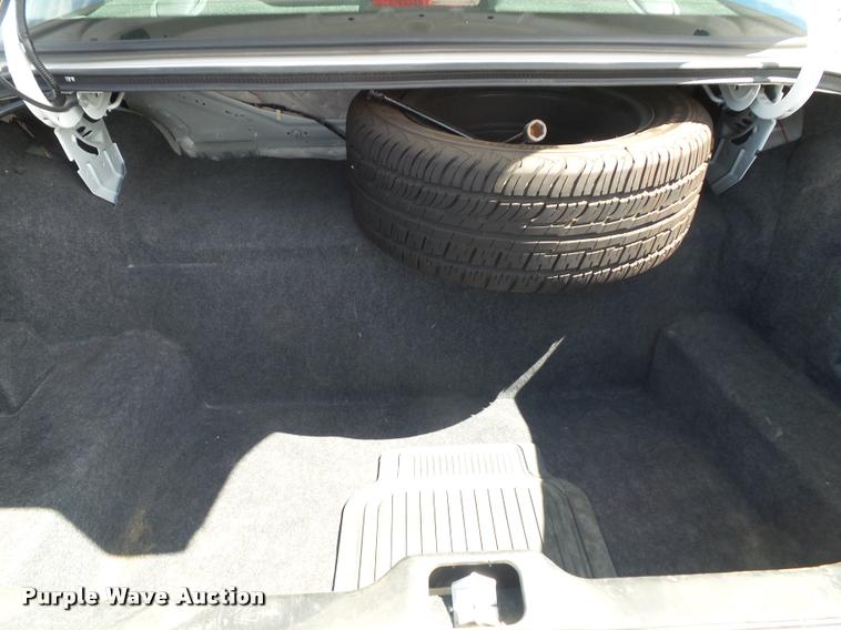 image for item J4790 2011 Ford Crown Victoria Police Interceptor