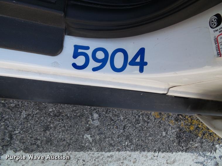 image for item J4790 2011 Ford Crown Victoria Police Interceptor