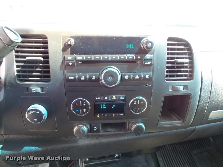 image for item J4791 2012 Chevrolet Silverado 1500 LT Z71 Crew Cab pickup truck