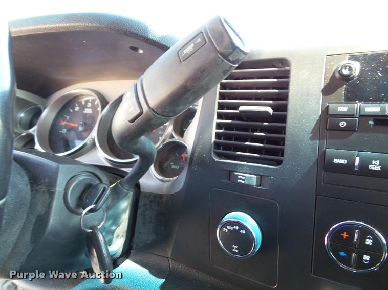 image for item J4791 2012 Chevrolet Silverado 1500 LT Z71 Crew Cab pickup truck