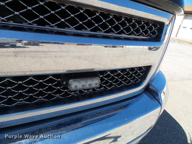 image for item J4791 2012 Chevrolet Silverado 1500 LT Z71 Crew Cab pickup truck