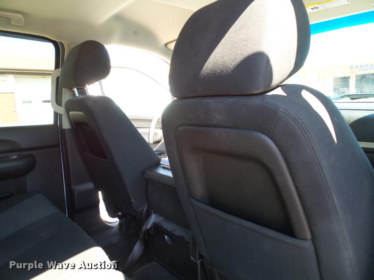 image for item J4791 2012 Chevrolet Silverado 1500 LT Z71 Crew Cab pickup truck