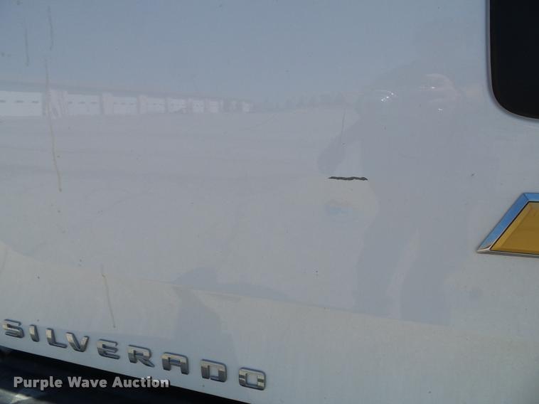 image for item J4791 2012 Chevrolet Silverado 1500 LT Z71 Crew Cab pickup truck