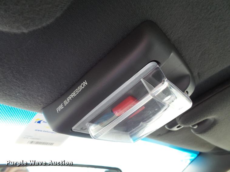 image for item J4795 2011 Ford Crown Victoria Police Interceptor