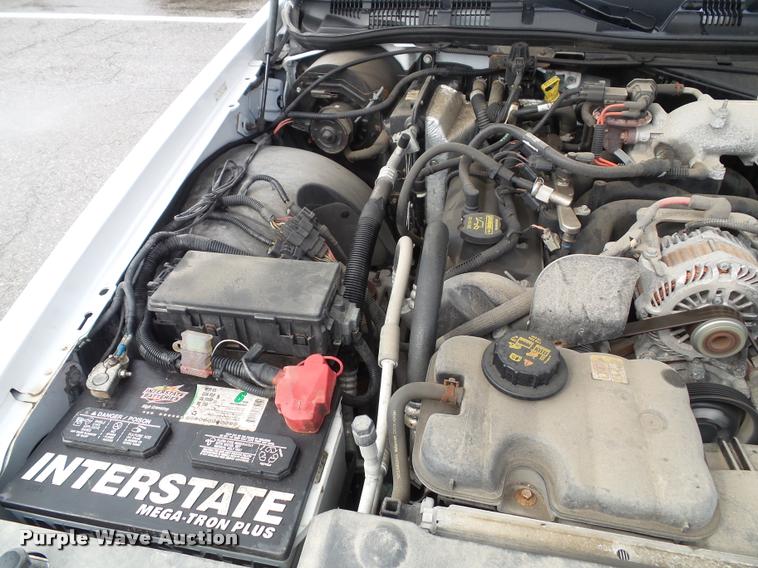 image for item J4795 2011 Ford Crown Victoria Police Interceptor