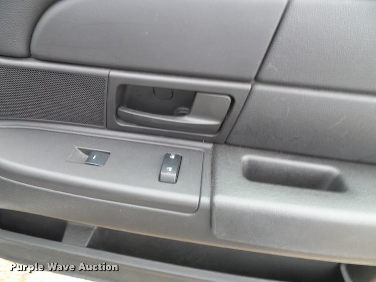 image for item J4795 2011 Ford Crown Victoria Police Interceptor