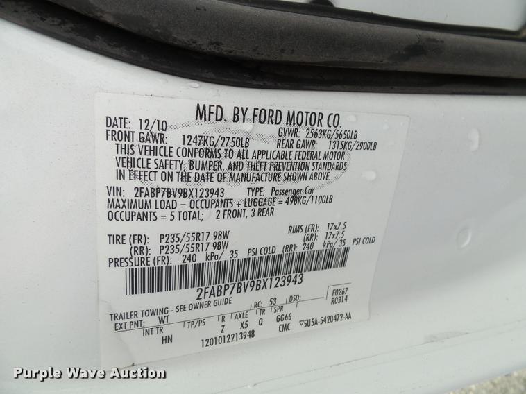 image for item J4795 2011 Ford Crown Victoria Police Interceptor