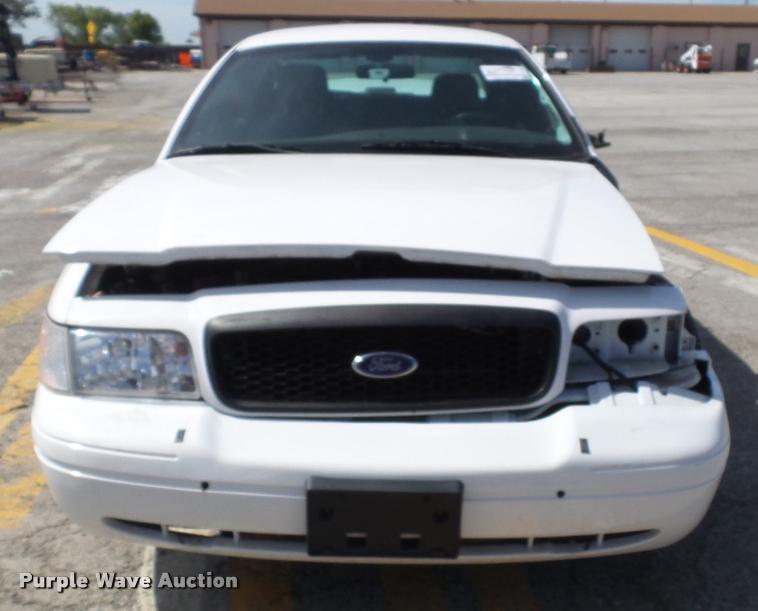 image for item J4796 2008 Ford Crown Victoria Police Interceptor