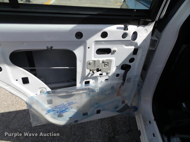 image for item J4796 2008 Ford Crown Victoria Police Interceptor