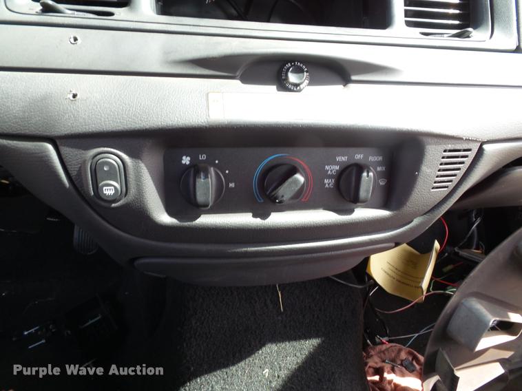 image for item J4796 2008 Ford Crown Victoria Police Interceptor