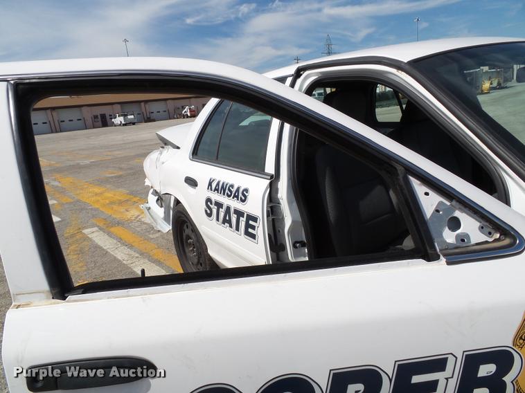 image for item J4796 2008 Ford Crown Victoria Police Interceptor