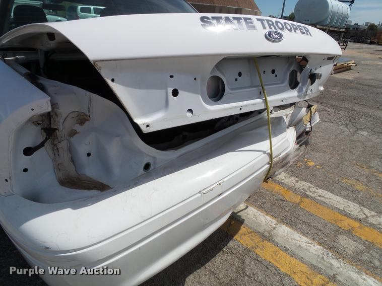 image for item J4796 2008 Ford Crown Victoria Police Interceptor