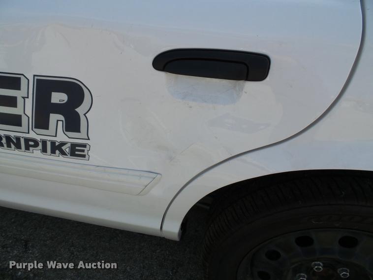 image for item J4796 2008 Ford Crown Victoria Police Interceptor