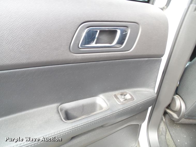 image for item J4797 2014 Ford Explorer Police Interceptor Utility SUV