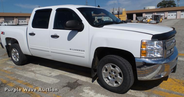 image for item J4798 2012 Chevrolet Silverado 1500 Z71 Crew Cab pickup truck
