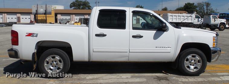 image for item J4798 2012 Chevrolet Silverado 1500 Z71 Crew Cab pickup truck