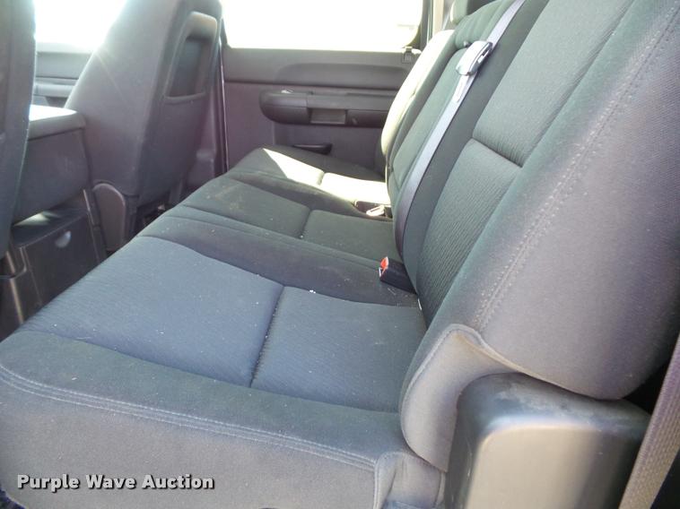 image for item J4798 2012 Chevrolet Silverado 1500 Z71 Crew Cab pickup truck