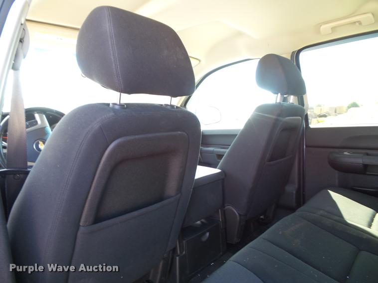 image for item J4798 2012 Chevrolet Silverado 1500 Z71 Crew Cab pickup truck