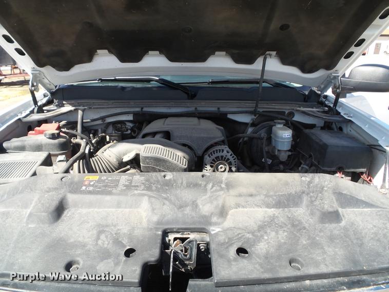 image for item J4798 2012 Chevrolet Silverado 1500 Z71 Crew Cab pickup truck